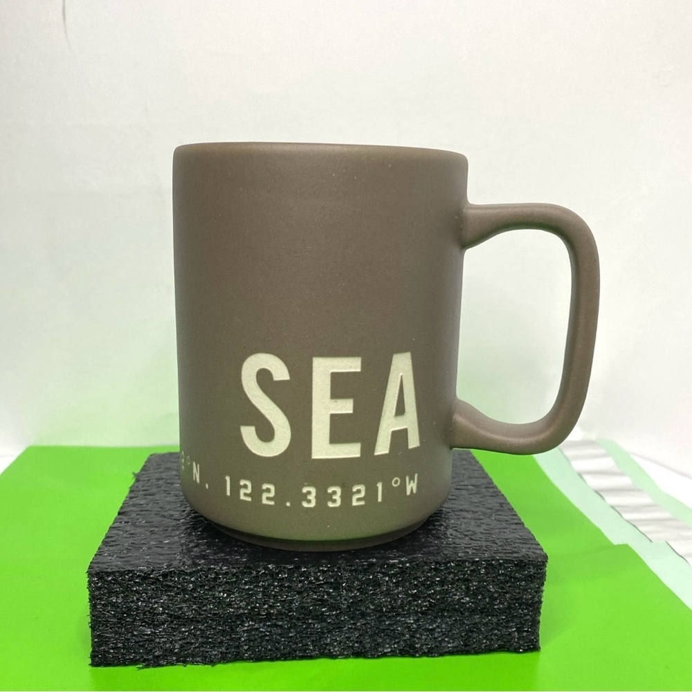 Starbucks Reserve 2019 Rough Finish Coffee Mug - Picture 8 of 8